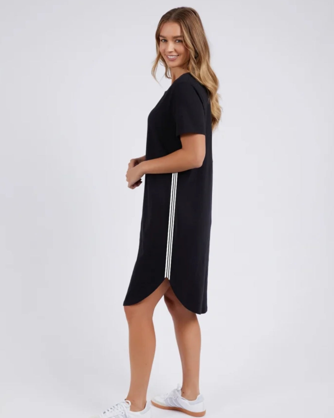 Foxwood Bay Tape Dress Black – Chambers