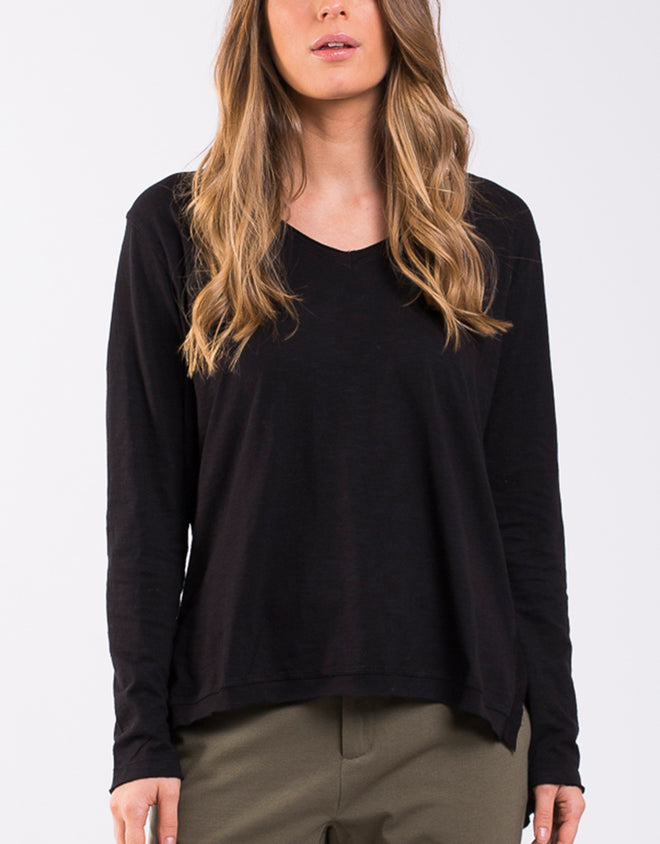 Foxwood Highline V Neck Top Black