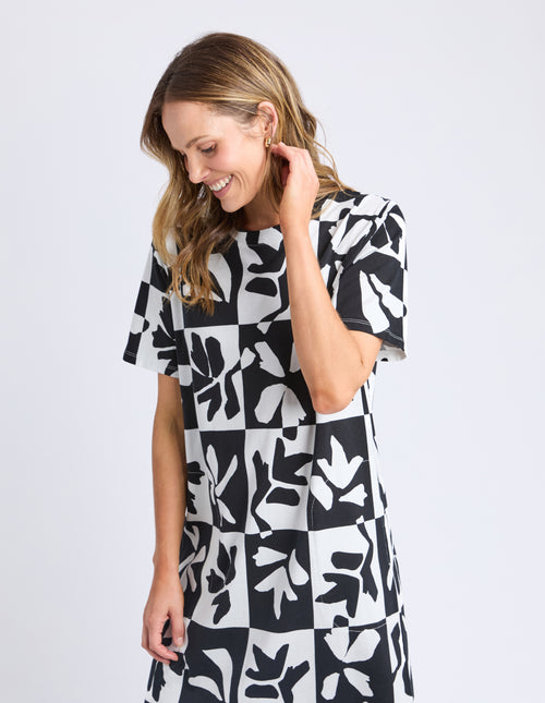 Elm Splice Dress Black and White