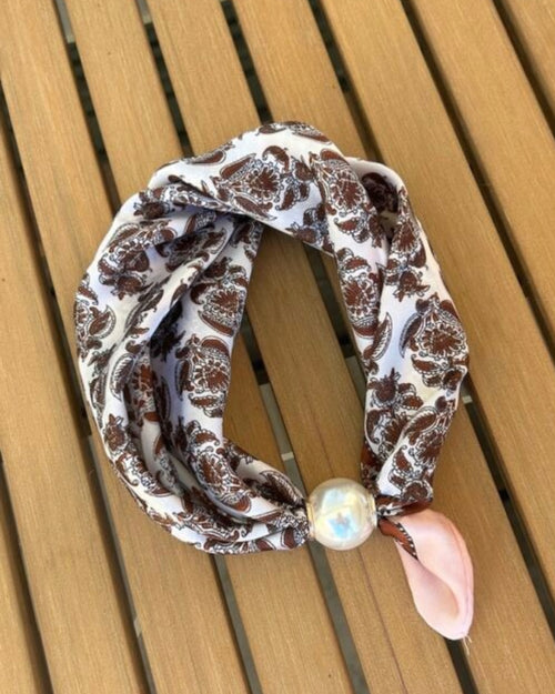 Antler Pearl Fasten Neck Tie Cameo