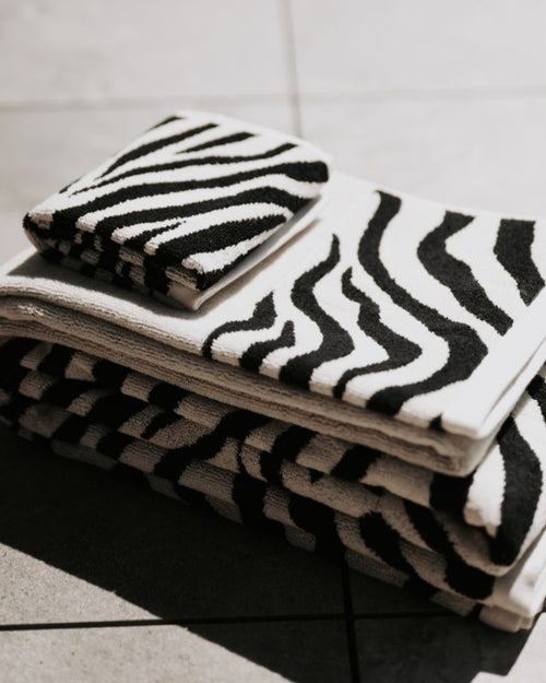 Baksana Zebra Jaquard Bath Towels