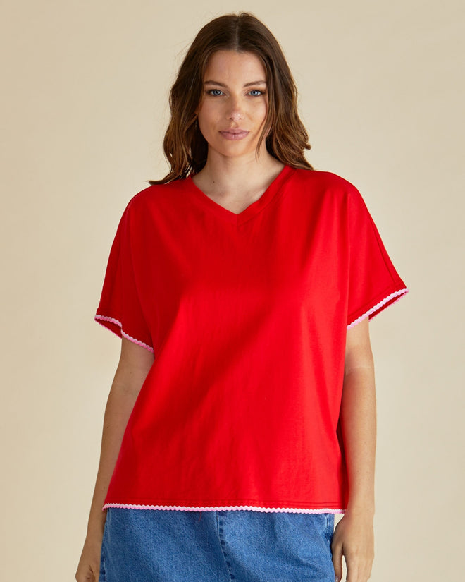 Betty Basics Avalon T Shirt Red