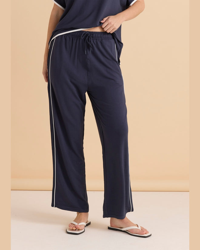 Betty Basics Evelyn Wide Leg Jogger Petrol