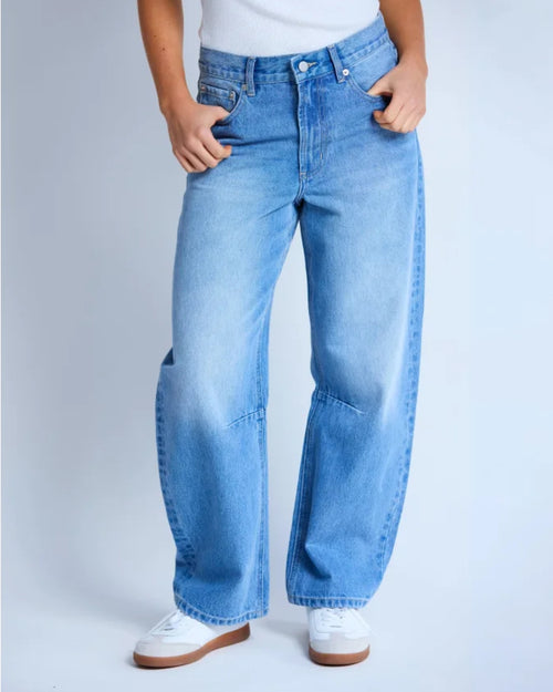 Stella and Gemma Carson Barrel Jean Mid Blue Wash