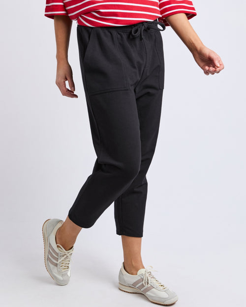 Elm Sutton Trackpant Black