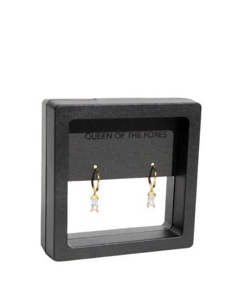 Queen of the Foxes Earings Huggies Drop Diamond