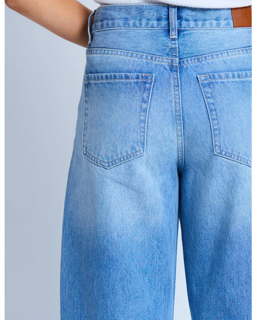 Stella and Gemma Carson Barrel Jean Mid Blue Wash