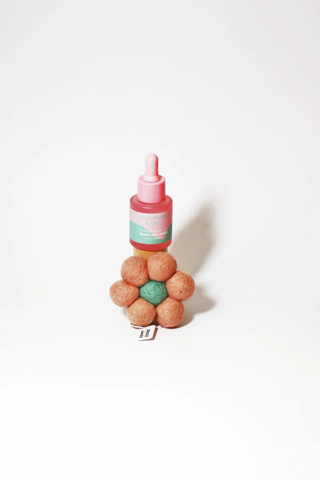 Grace and James Felt Flower Air Freshener White Peach & Lily