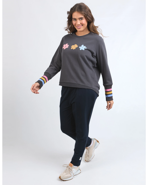 Elm Wynne Sweatshirt Washed Black