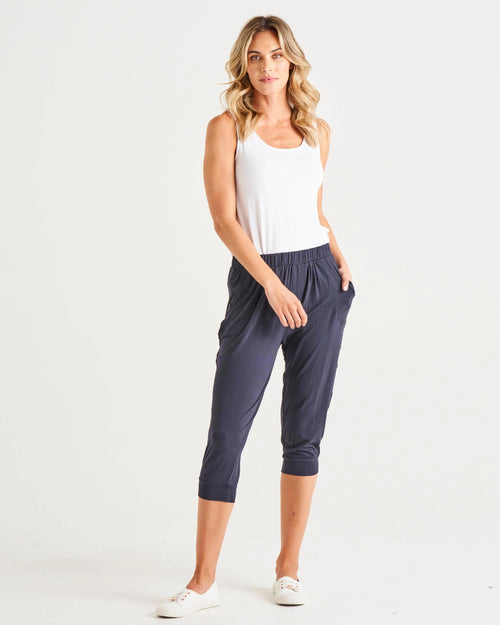 Betty Basics Tokyo 3/4 Pant Navy